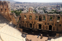 Das Amphitheater am Fuß der Akropolis Athen